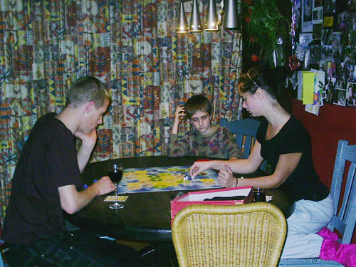 Nina-Maarten-Max spelen kolonisten van Catan